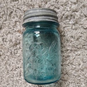Vintage Blue Ball Quart Canning Jar